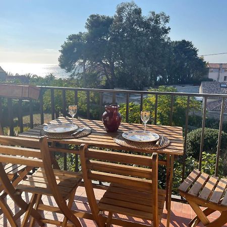 Agréable studio vue mer refait à neuf&climatisé Le Pradet Exterior foto