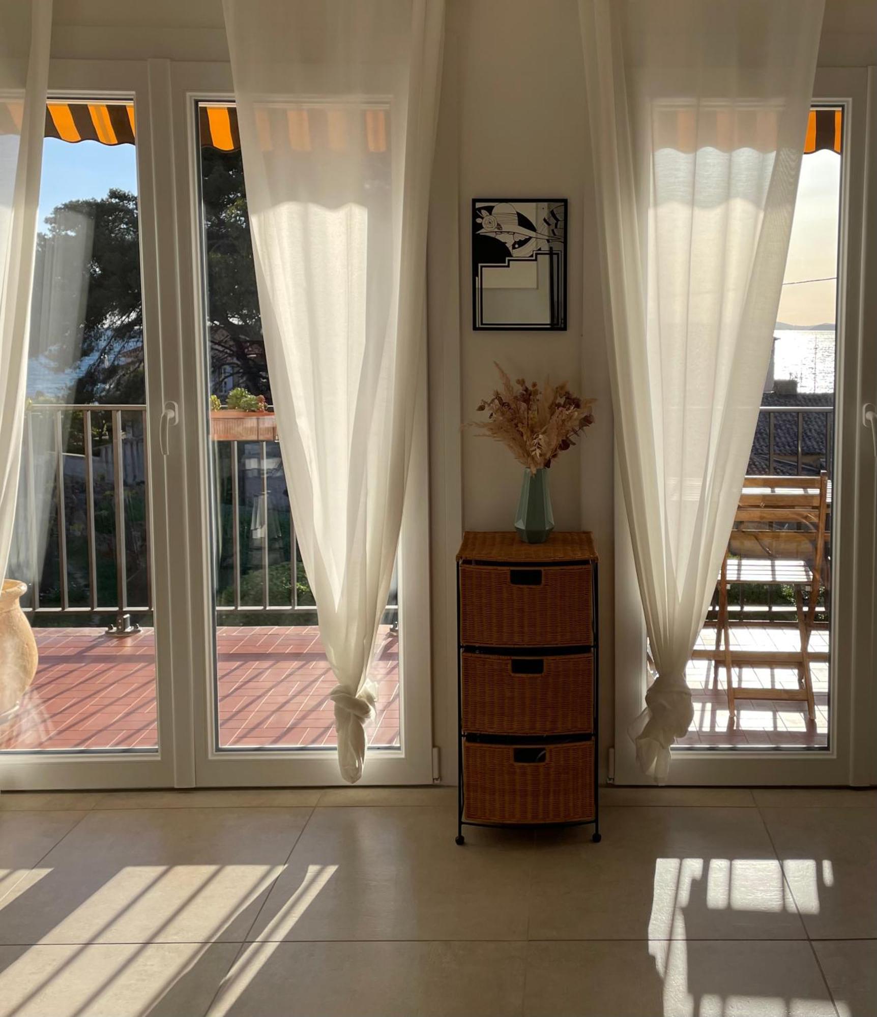 Agréable studio vue mer refait à neuf&climatisé Le Pradet Exterior foto