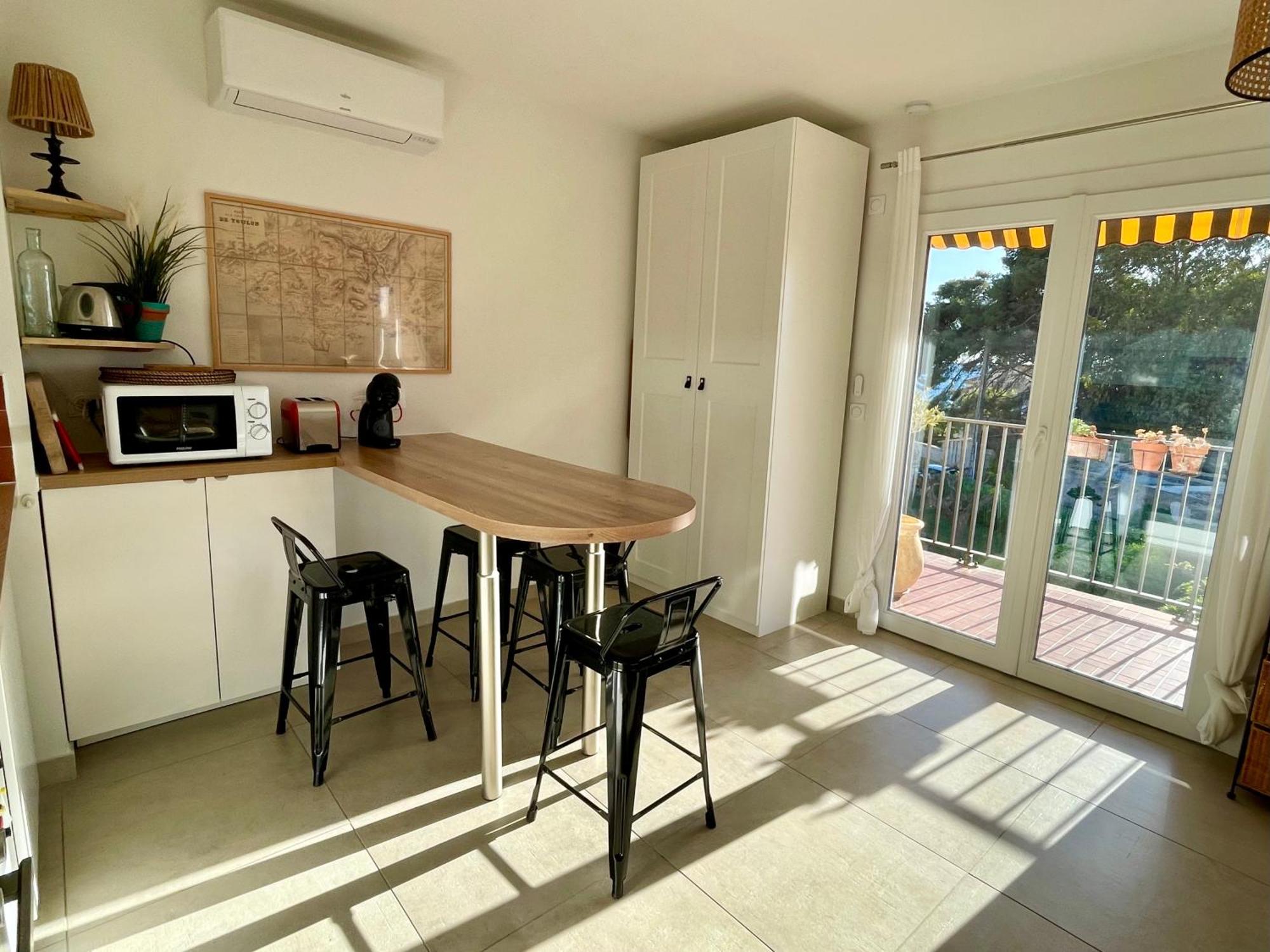 Agréable studio vue mer refait à neuf&climatisé Le Pradet Exterior foto